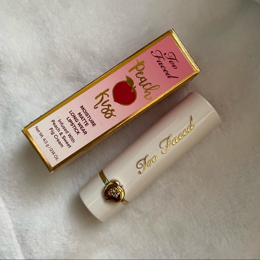 Too faced peach kiss lipstick - Picture 4 of 4